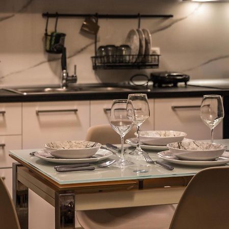 Luxury Suite 10' From The Center Athen Eksteriør bilde