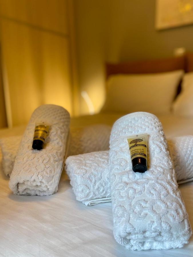 Luxury Suite 10' From The Center Athen Eksteriør bilde